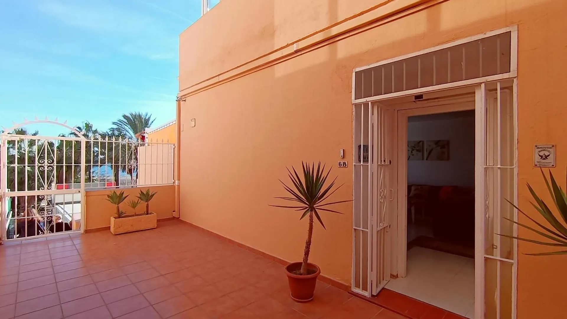 2 Bedroom Beach Front Apartment Benalmadena